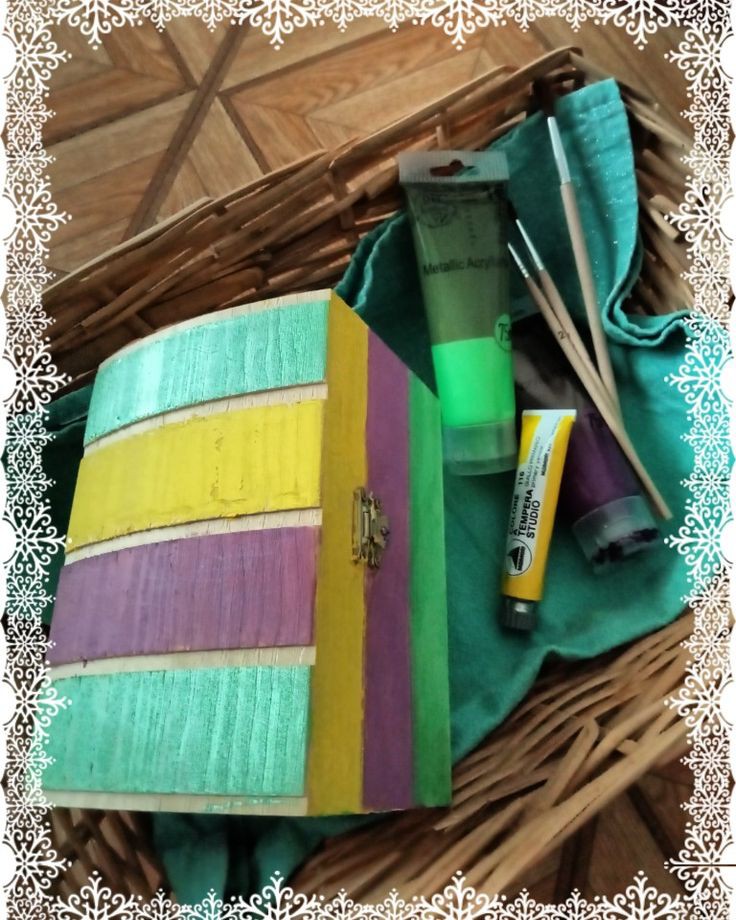 Portagioie a fasce verdi, gialle e&nbsp;viola