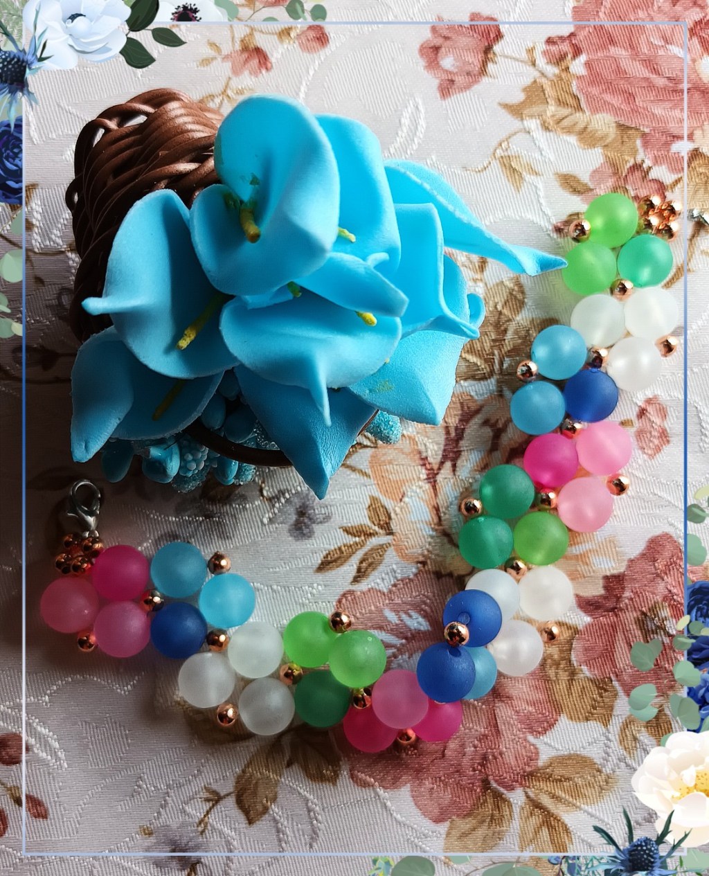 Bracciale con intrecci di&nbsp;perline